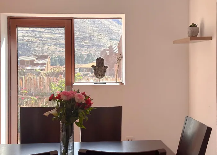 Alloggio in famiglia Creative In Rinconada - Private With Shared Garden & Balcony