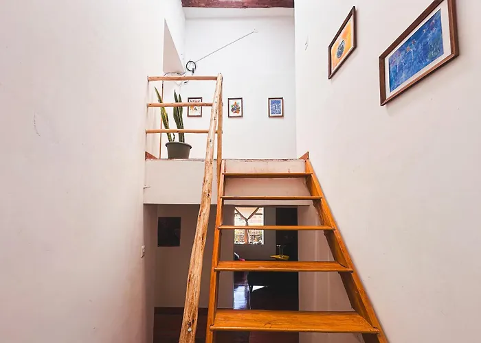 Creative In Rinconada - Private With Shared Garden & Balcony *