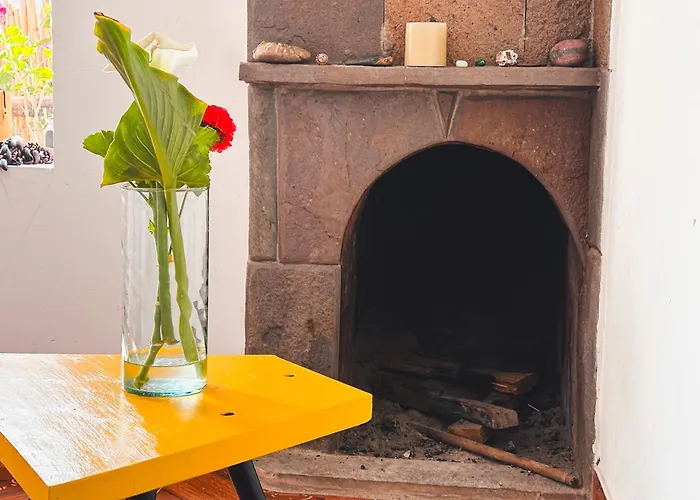Creative In Rinconada - Private With Shared Garden & Balcony