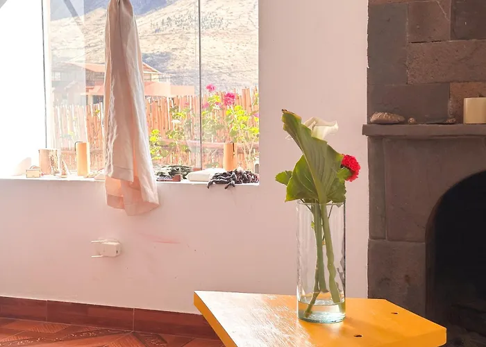 Alloggio in famiglia Creative In Rinconada - Private With Shared Garden & Balcony