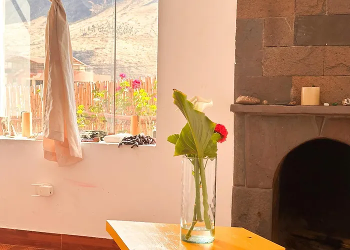 Alloggio in famiglia Creative In Rinconada - Private With Shared Garden & Balcony