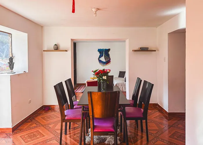 Creative In Rinconada - Private With Shared Garden & Balcony Alloggio in famiglia *