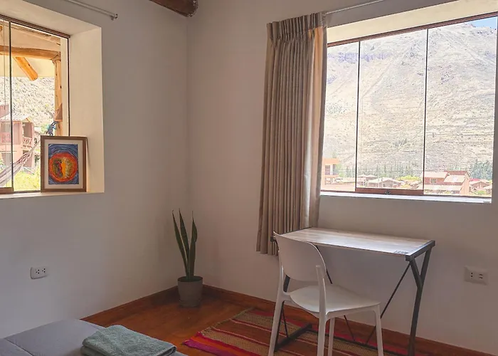 Creative In Rinconada - Private With Shared Garden & Balcony