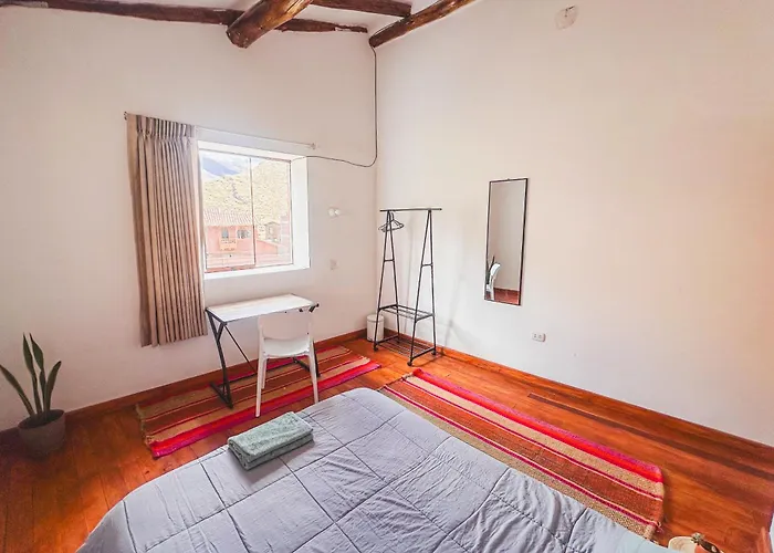 Creative In Rinconada - Private With Shared Garden & Balcony *