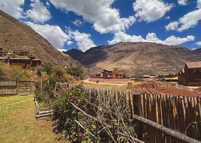 Creative In Rinconada - Private With Shared Garden & Balcony