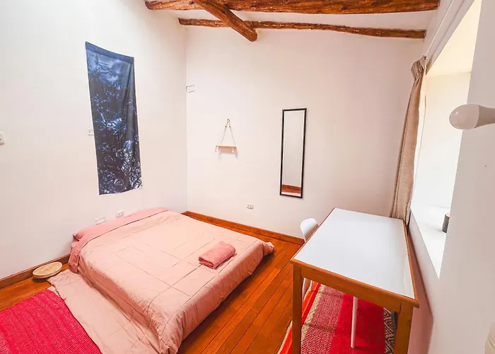 Creative In Rinconada - Private With Shared Garden & Balcony *