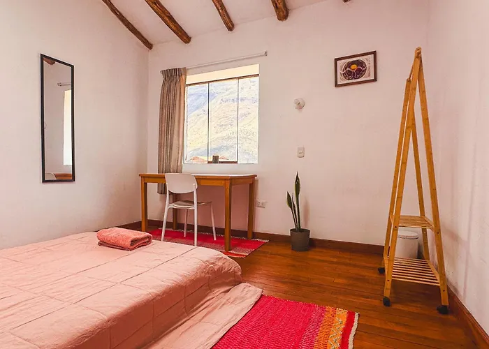 Creative In Rinconada - Private With Shared Garden & Balcony Alloggio in famiglia *
